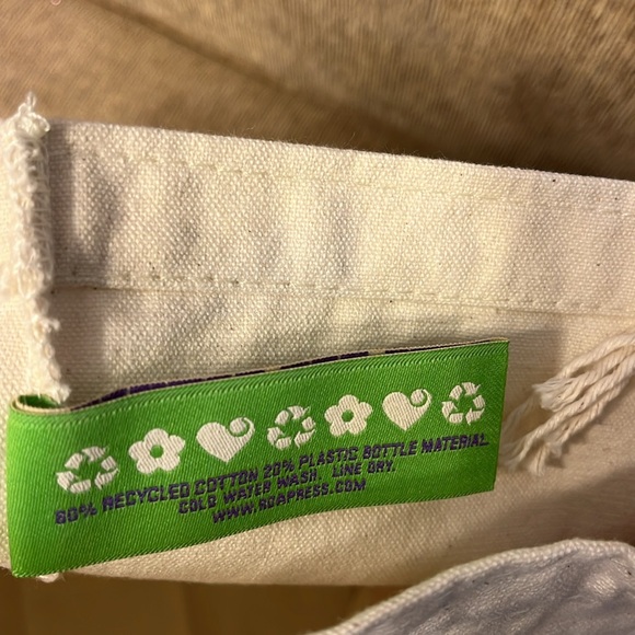 Keep Calm and Carry On canvas tote by ROA - Picture 8 of 10